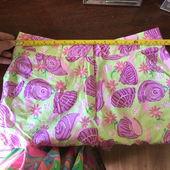 Lilly Pulitzer Shorts - Picture 3 of 3